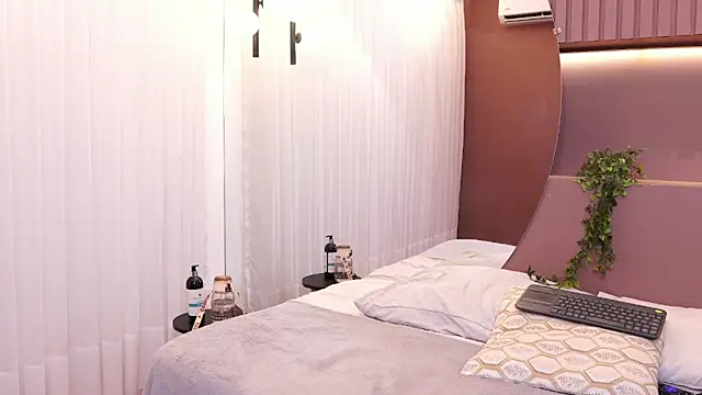 Lexy_Ross webcam