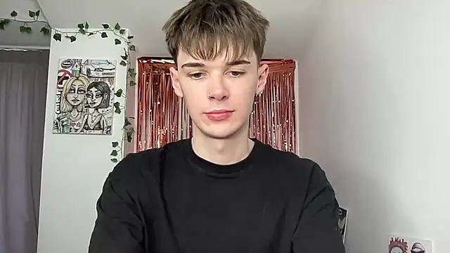 YourMilkyGuy webcam