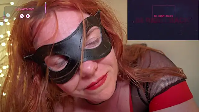 GingerAleMILF webcam