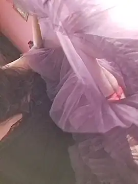 GypsyEsmeralda webcam