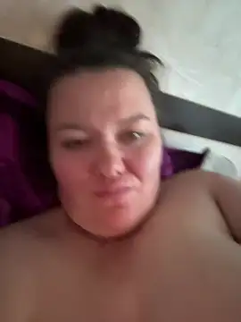 SunnyLeila2101 webcam