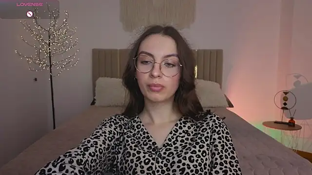 Real_cutie1 webcam