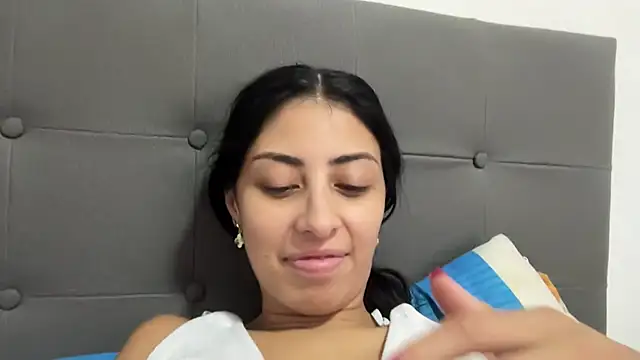 AbrilSantosxo webcam