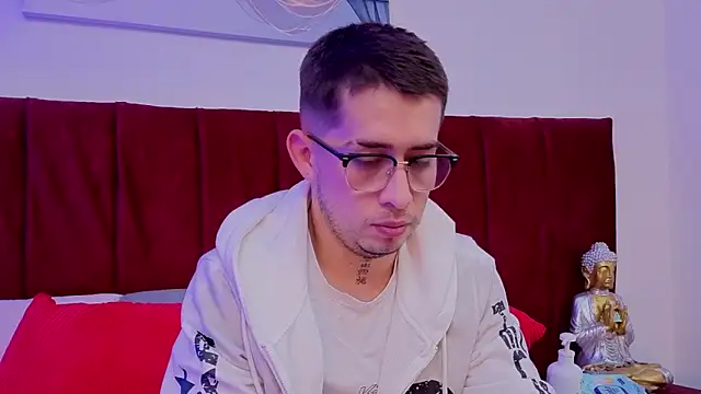 Tommas_Jhonson webcam
