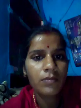 Raveena0990 webcam