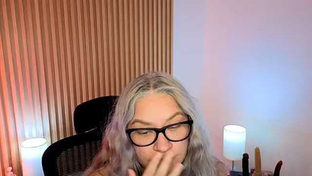 MarianL0ve webcam