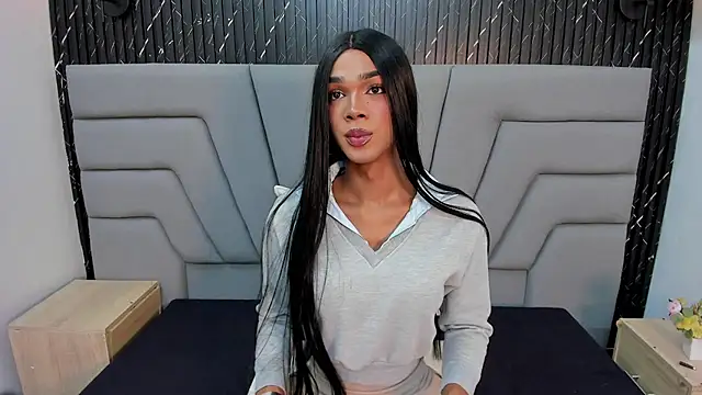 Modelo: NaomiSteward