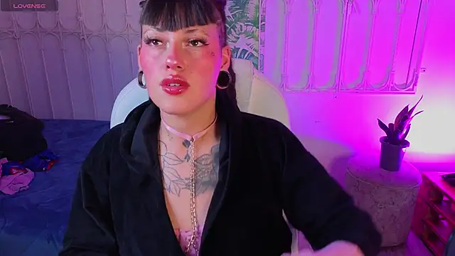 _sharlotte777 webcam