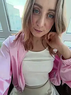 puzdosia (F young) - Take off my bra in cafe