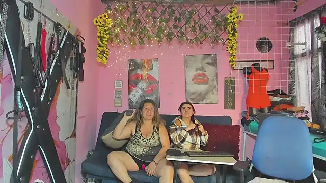 lesbiancuple webcam