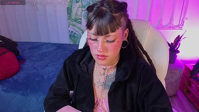 _sharlotte777 webcam