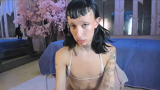 Model: MadisonWood01