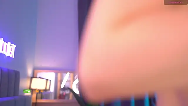 Tella_dream webcam
