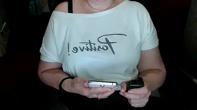 AlisaHot55 webcam