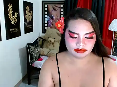 TSbrianaHugeCock webcam