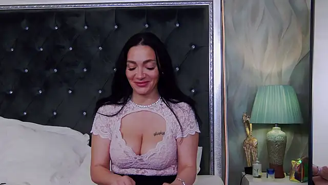 gracemontclaire - GraceMontclaire's free webcam - UK Sex Cams