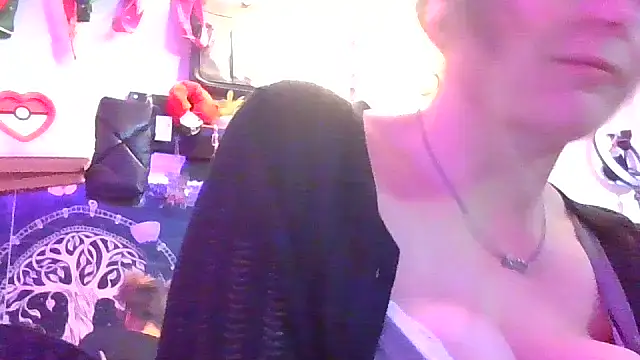 xKittyMeowz webcam