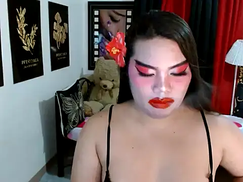 TSbrianaHugeCock webcam
