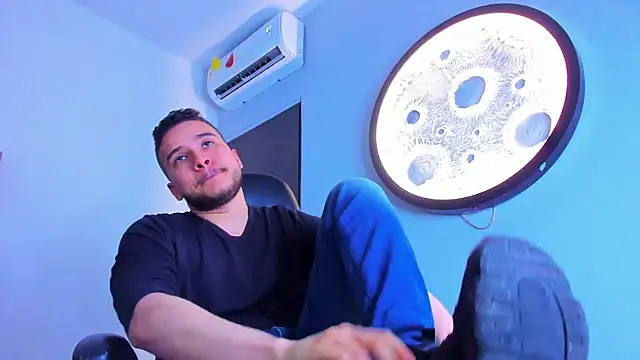 mike_257 webcam