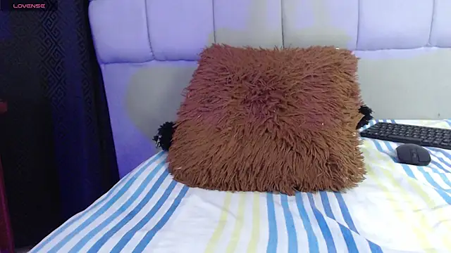 charlotte_brawn webcam