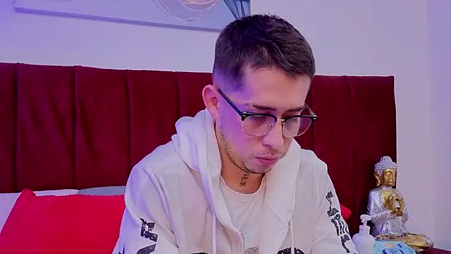 Tommas_Jhonson webcam