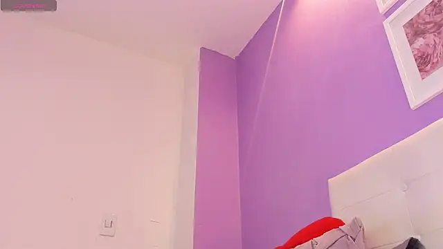 Charlotte11-11 webcam