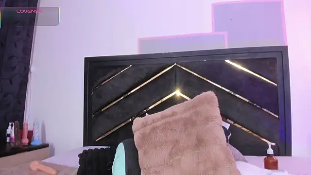 april_jones05 webcam