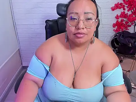 Shara_Oz webcam
