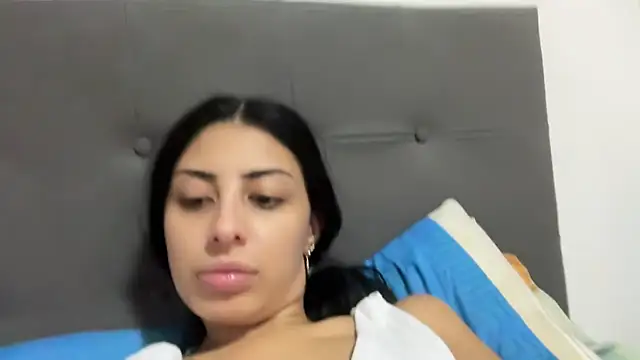 AbrilSantosxo webcam