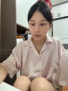 cuteluky18 webcam