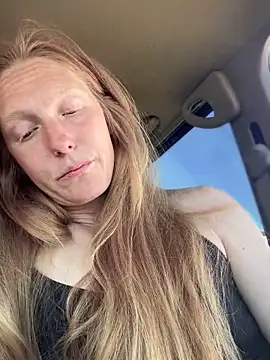 GoldenFlameGoddess webcam