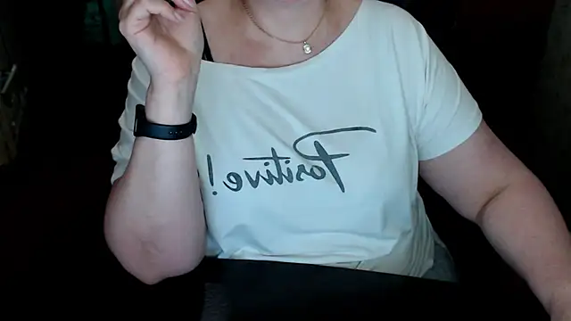 AlisaHot55 webcam
