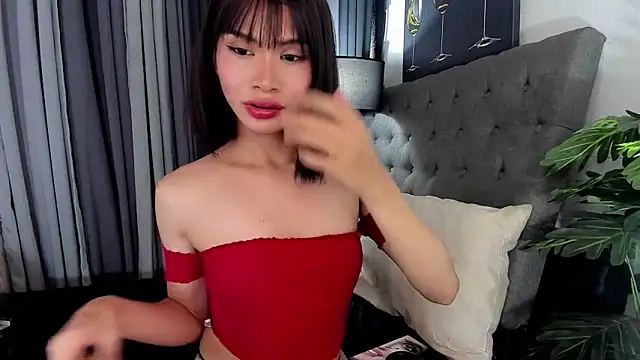 delightfulasianhugecock webcam