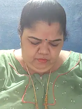 tamilthanushri webcam