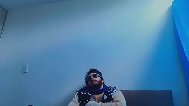 thomas_gun - Thomas_gun's free webcam - UK Sex Cams