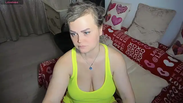 MildMature webcam