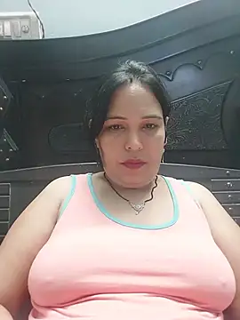 Poojabhabi101 webcam