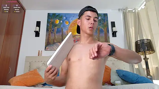 Adams_ricci webcam
