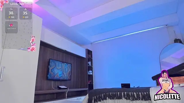 nicolette_tay webcam