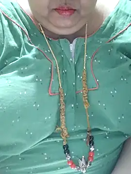 tamilthanushri webcam