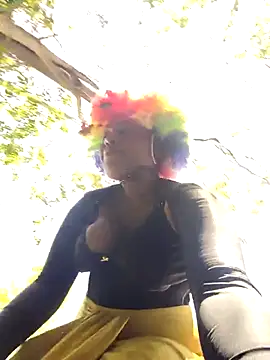 AmazonianMistress webcam