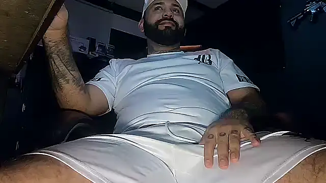 TeddyGominola_ webcam