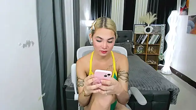 hotjessieempress webcam