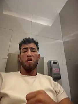 liam_bronw webcam