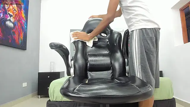 khris__evans webcam
