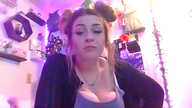 xKittyMeowz webcam