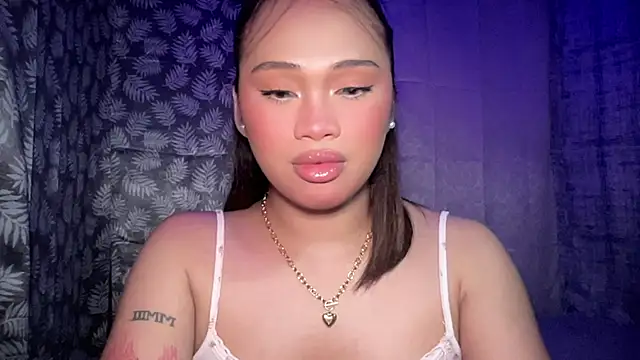 Exotic_alyssa69 webcam