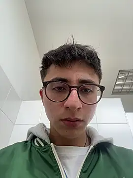 camirojas_boy (M young) - Show ass 😈🥴