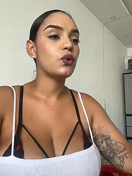 Sara-77 Live Webcam on Stripchat