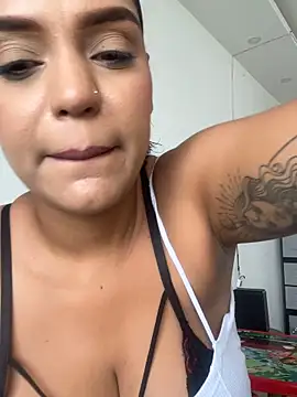 Sara-77 webcam
